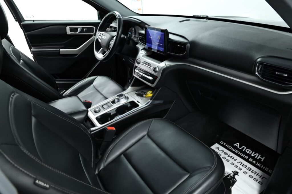 Ford Explorer VI