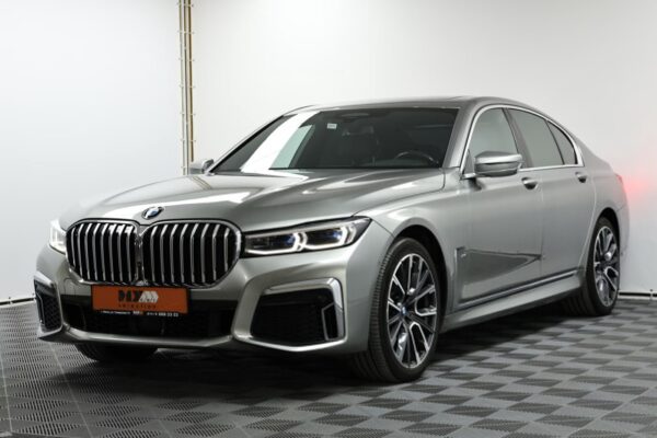 BMW 7 серия G11 · Рестайлинг