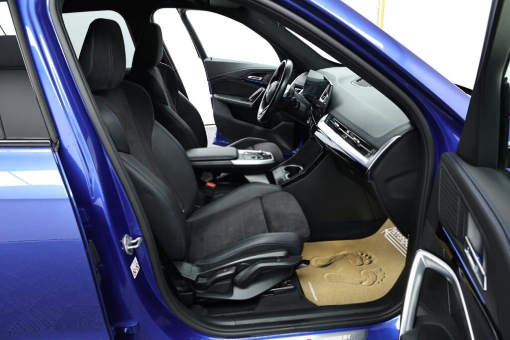 BMW X1 U11