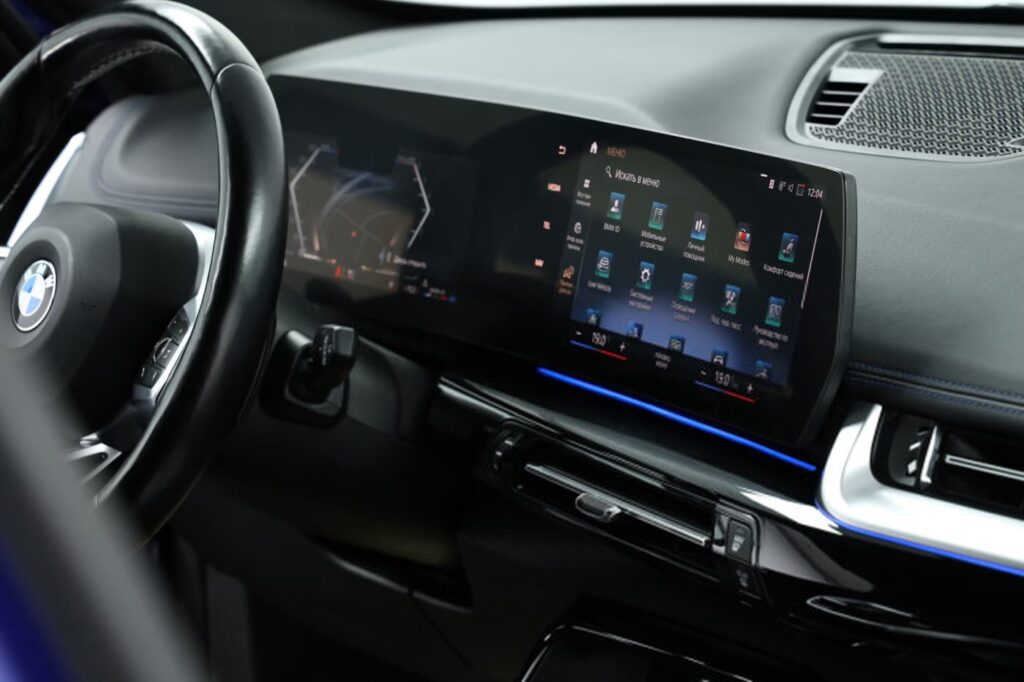 BMW X1 U11