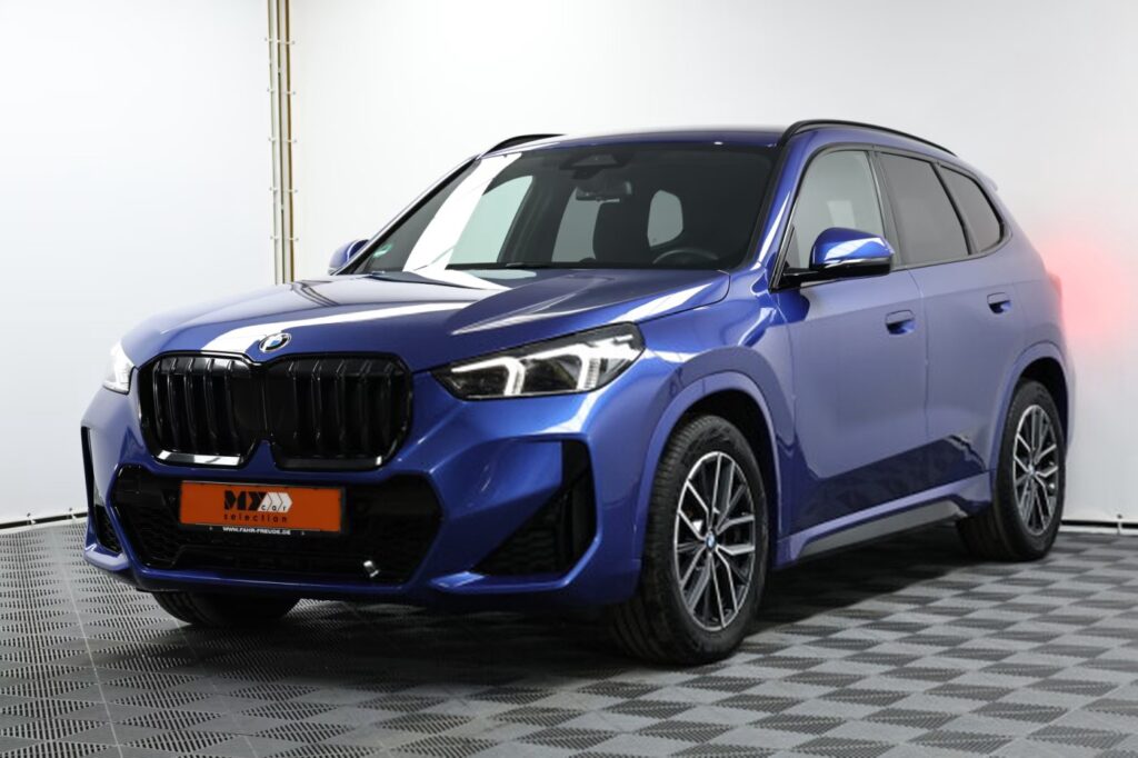 BMW X1 U11