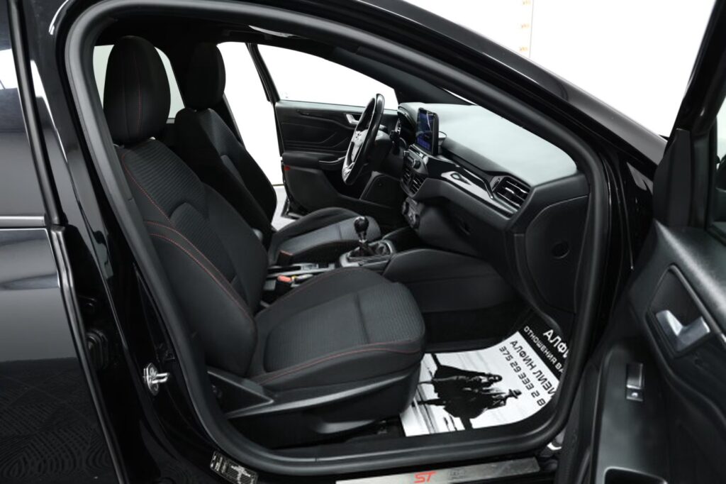 Ford Focus IV