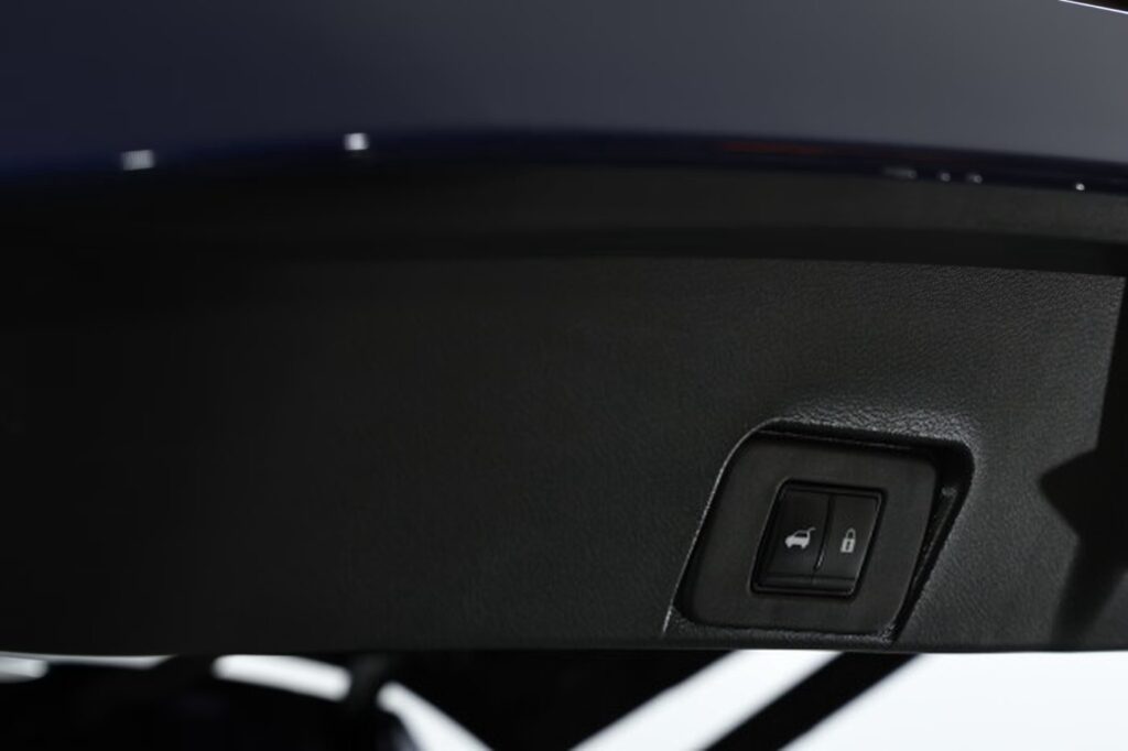 Nissan Rogue III