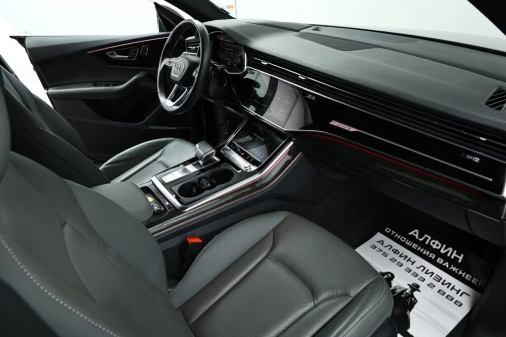 Audi Q8 I