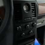 Chrysler Town and Country V