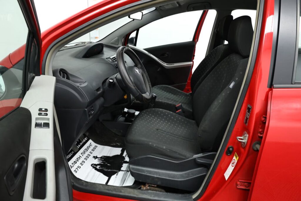Toyota Yaris II (XP9)