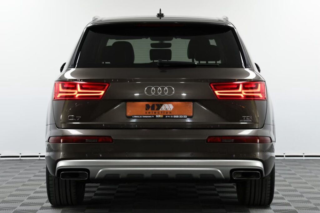 Audi Q7 4M