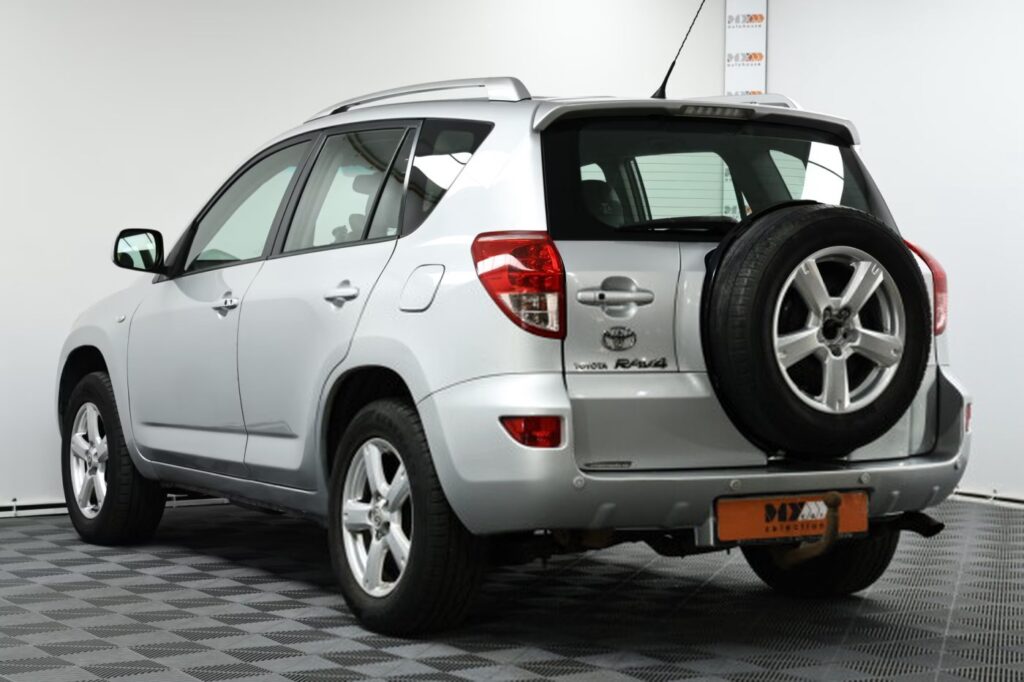 Toyota RAV4 III (XA30)