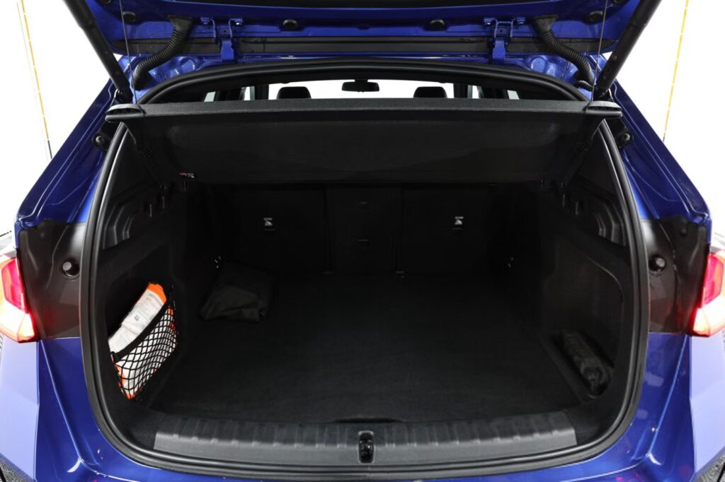 BMW X1 U11