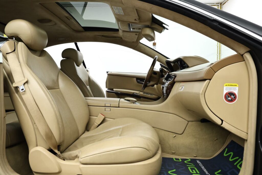 Mercedes-Benz CL C216