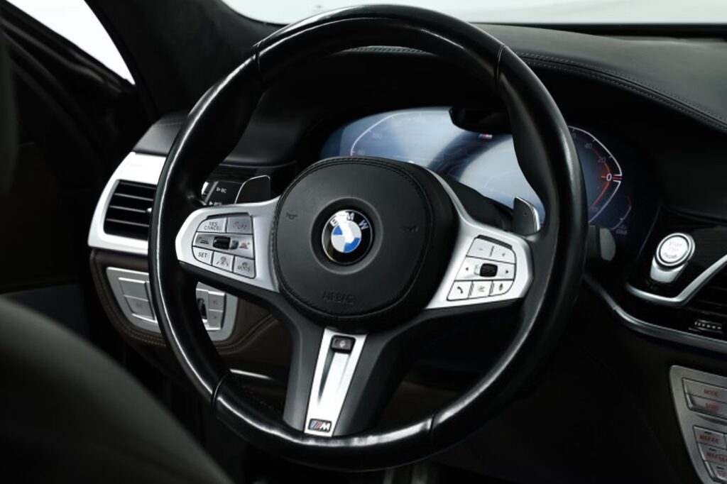 BMW 7 серия G11 · Рестайлинг