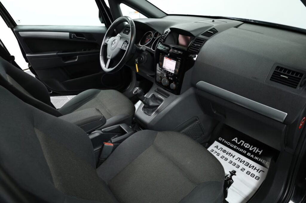 Opel Zafira B · Рестайлинг