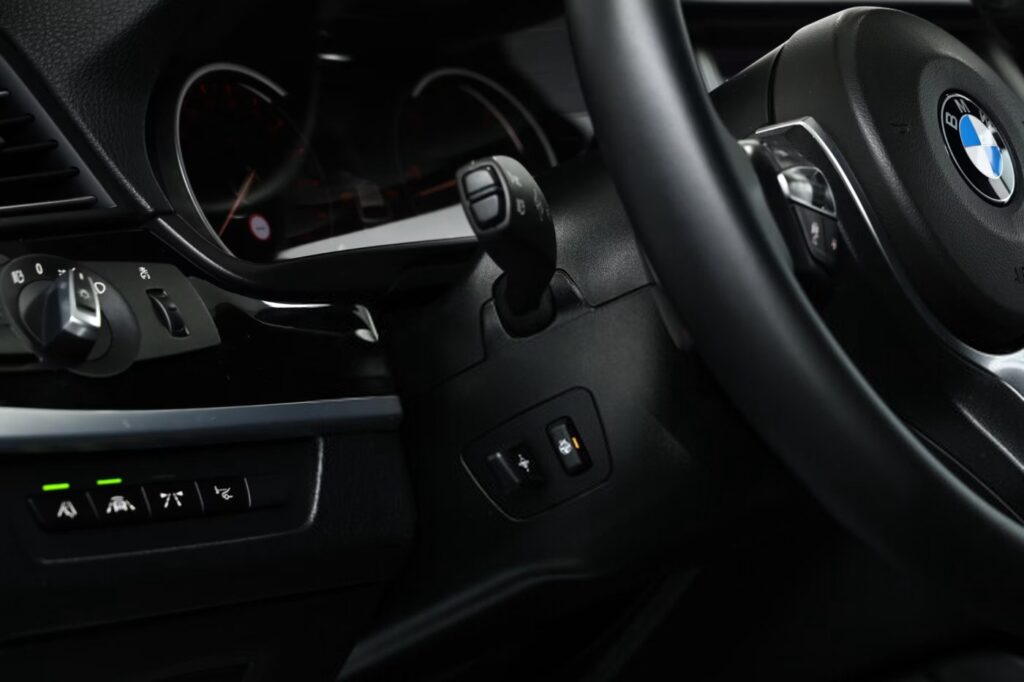 BMW 5 серия F10, F11 · Рестайлинг