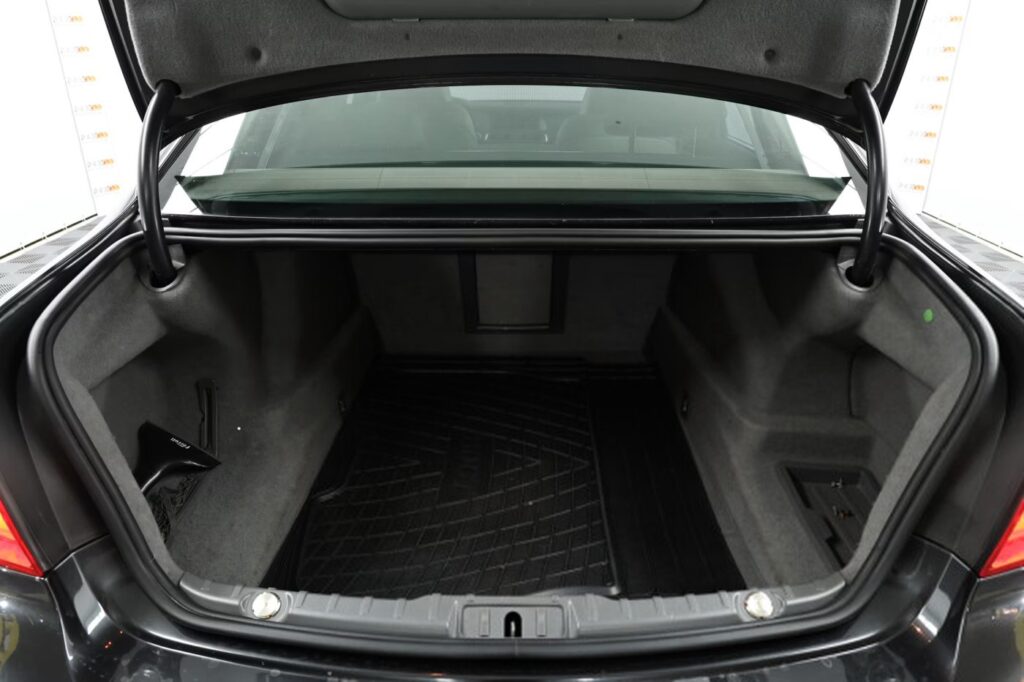 BMW 7 серия F01, F04