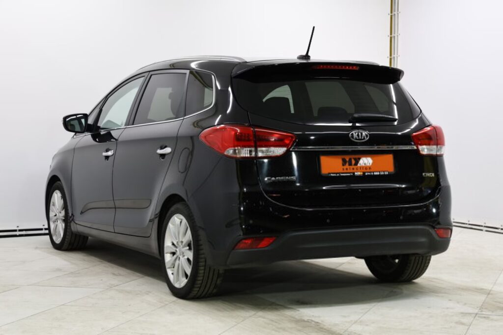 Kia Carens III