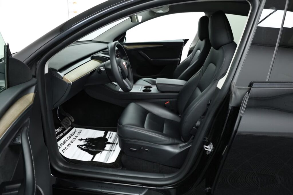 Tesla Model Y I