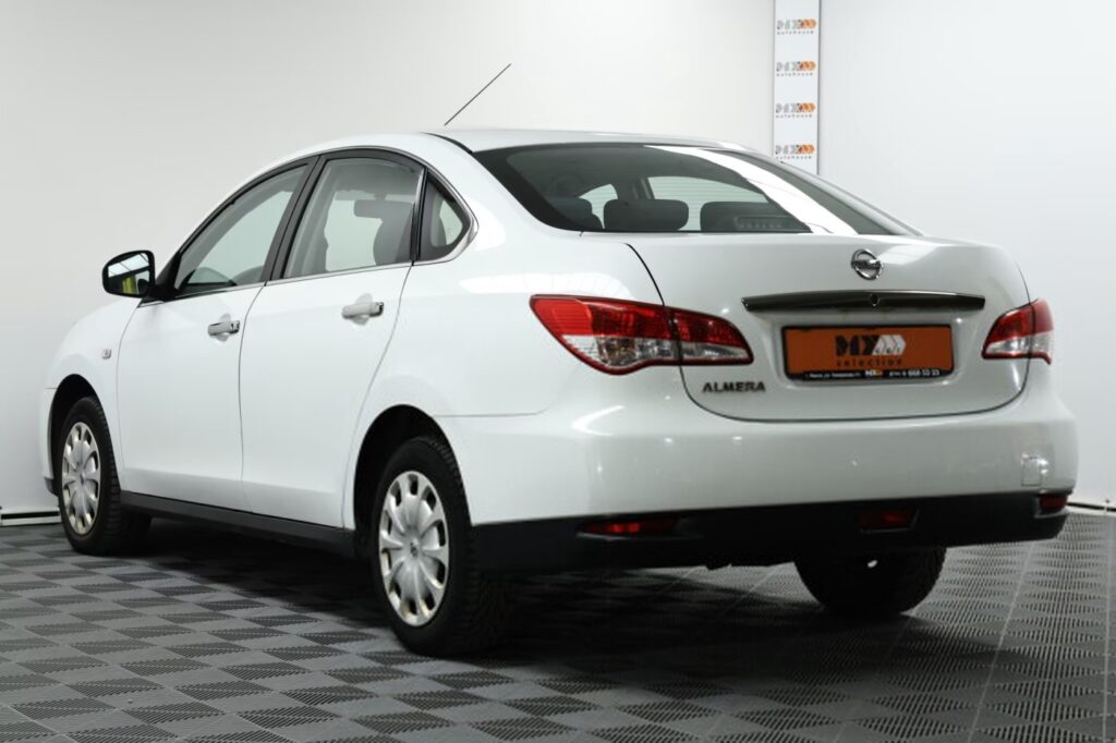 Nissan Almera III (G15)