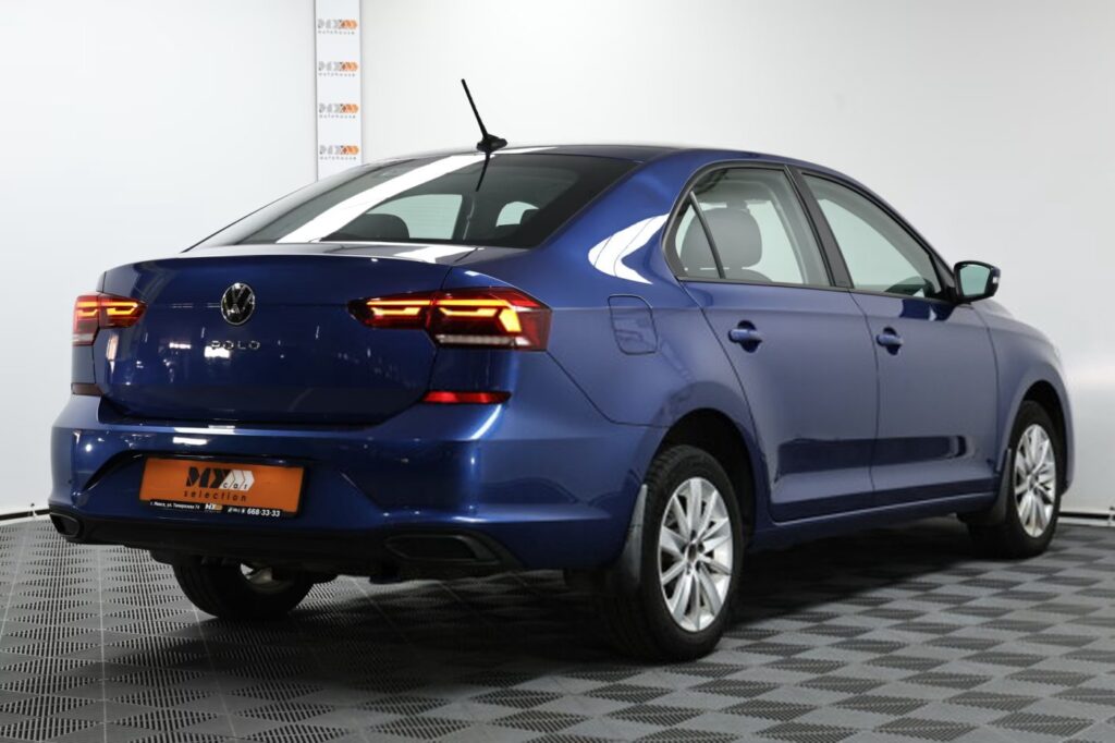 Volkswagen Polo Sedan II