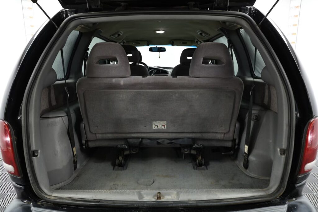 Chrysler Voyager III