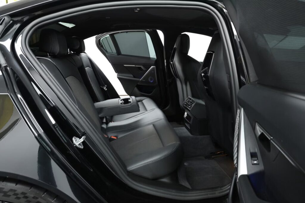 BMW M5 I