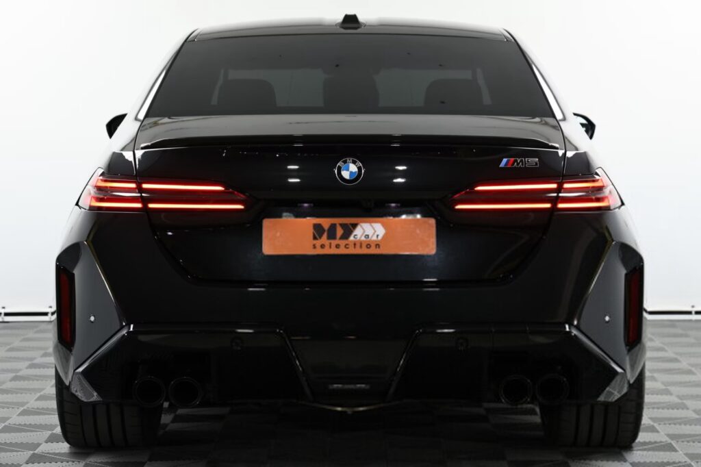 BMW M5 I
