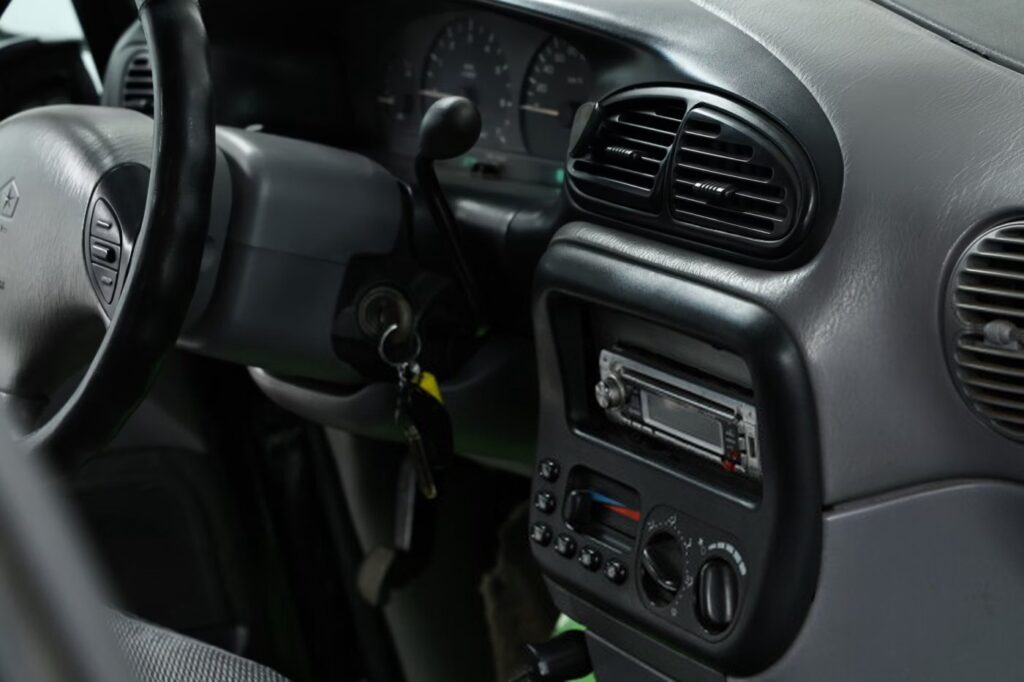 Chrysler Voyager III