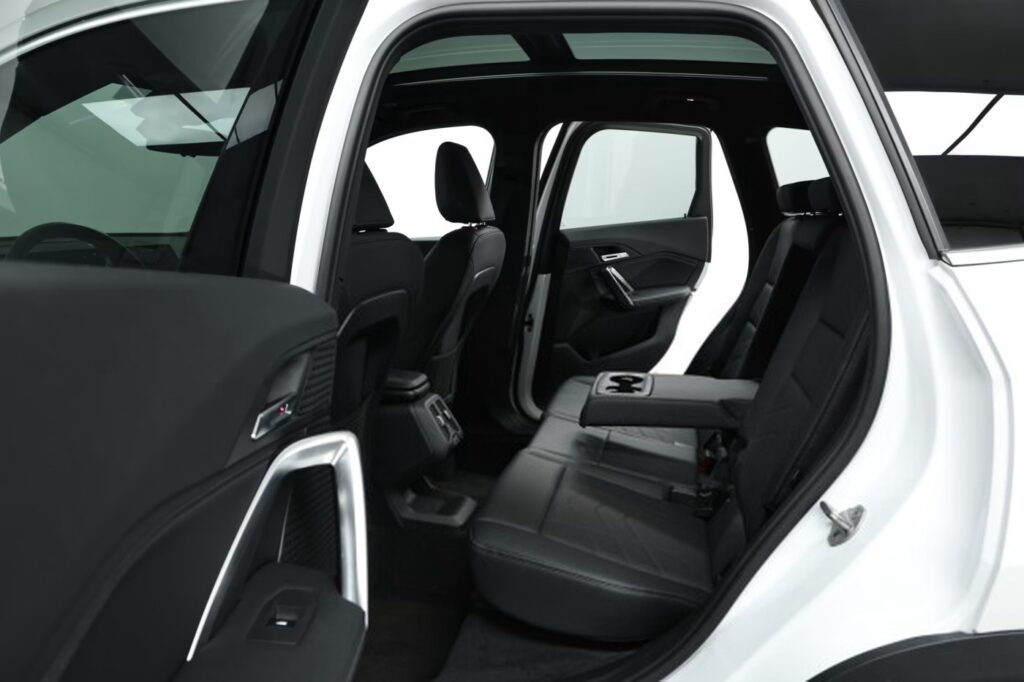 BMW X1 U11