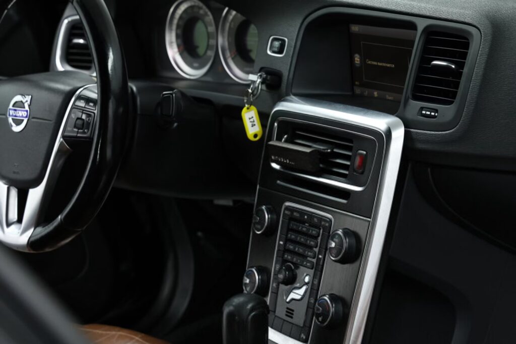 Volvo S60 II