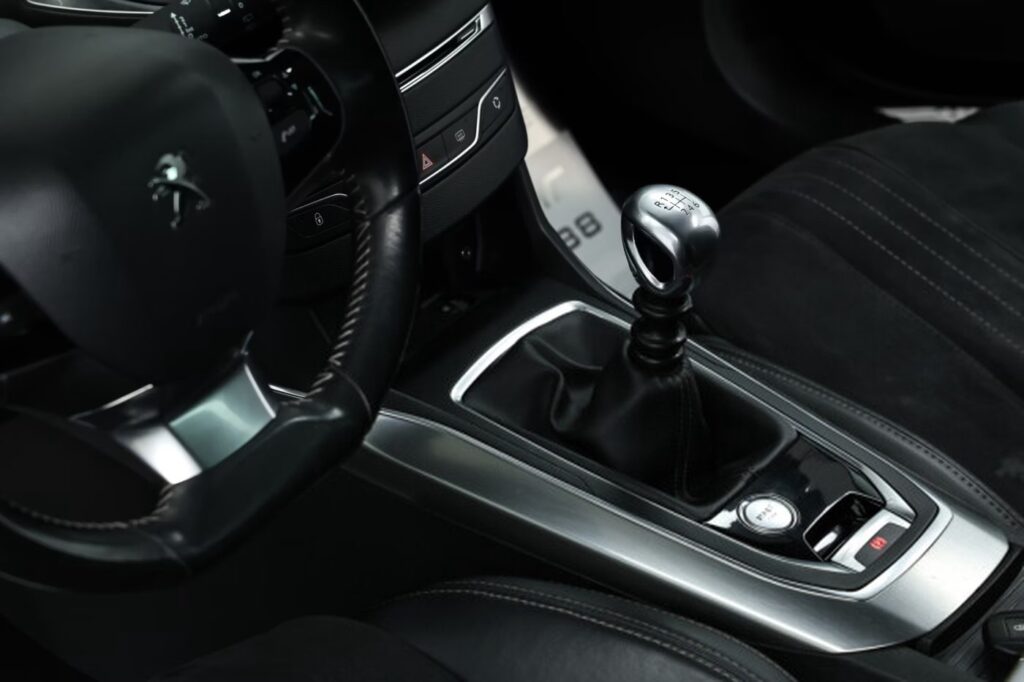 Peugeot 308 T9