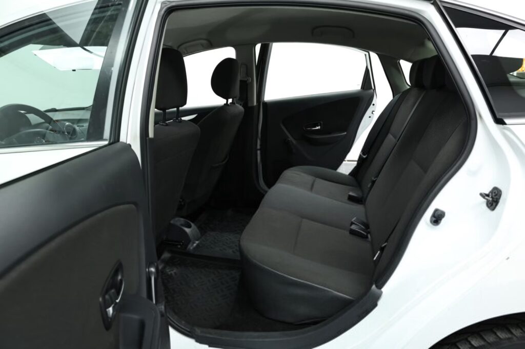 Nissan Almera III (G15)