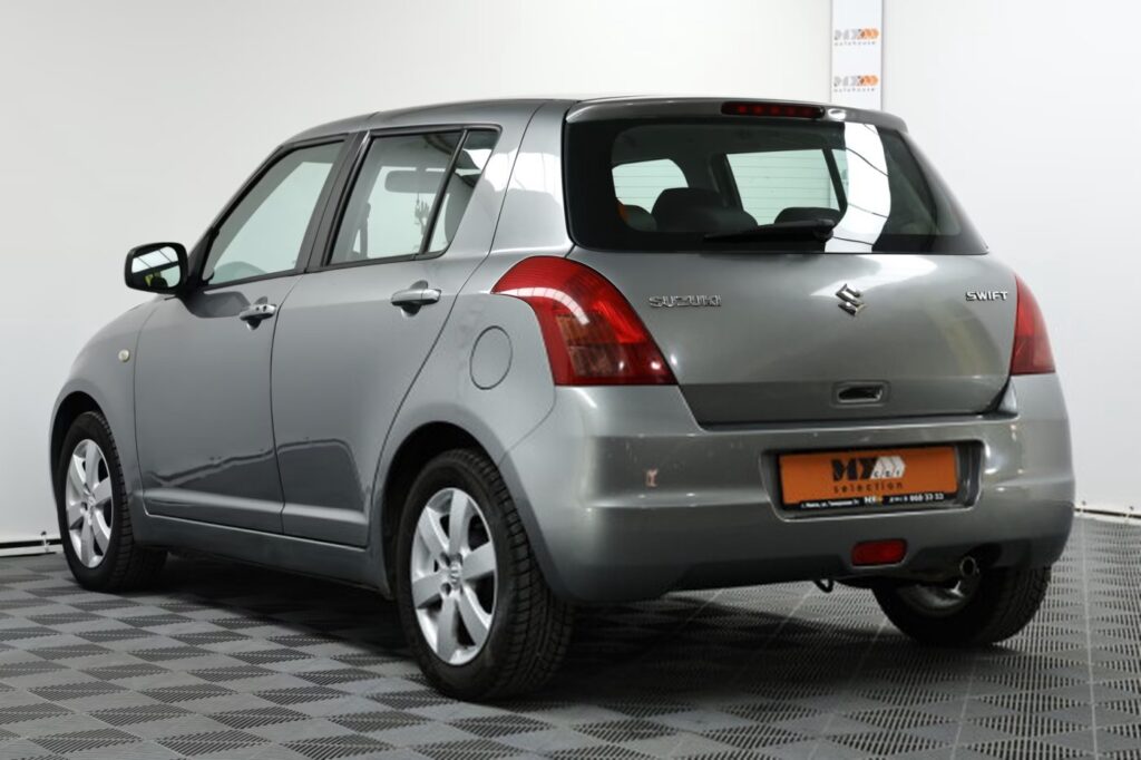 Suzuki Swift III