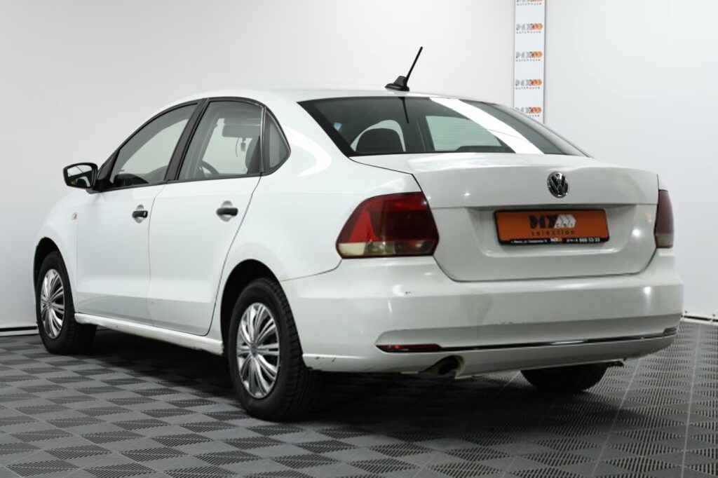 Volkswagen Polo Sedan I · Рестайлинг