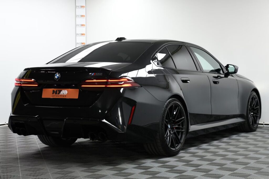 BMW M5 I