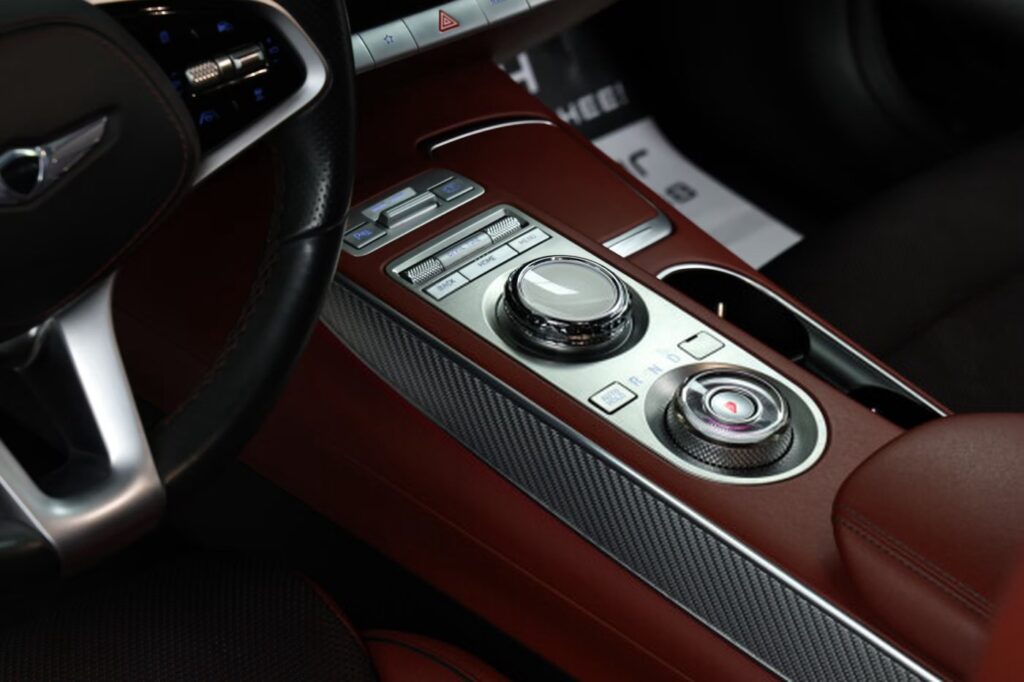 Genesis gv70 I
