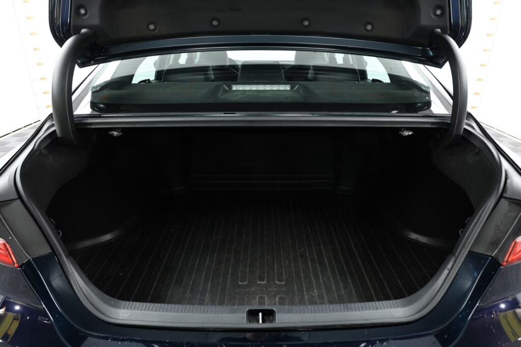Toyota Camry XV70