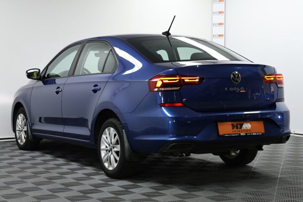 Volkswagen Polo Sedan II