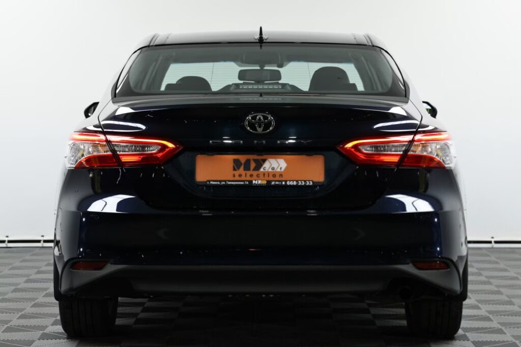 Toyota Camry XV70