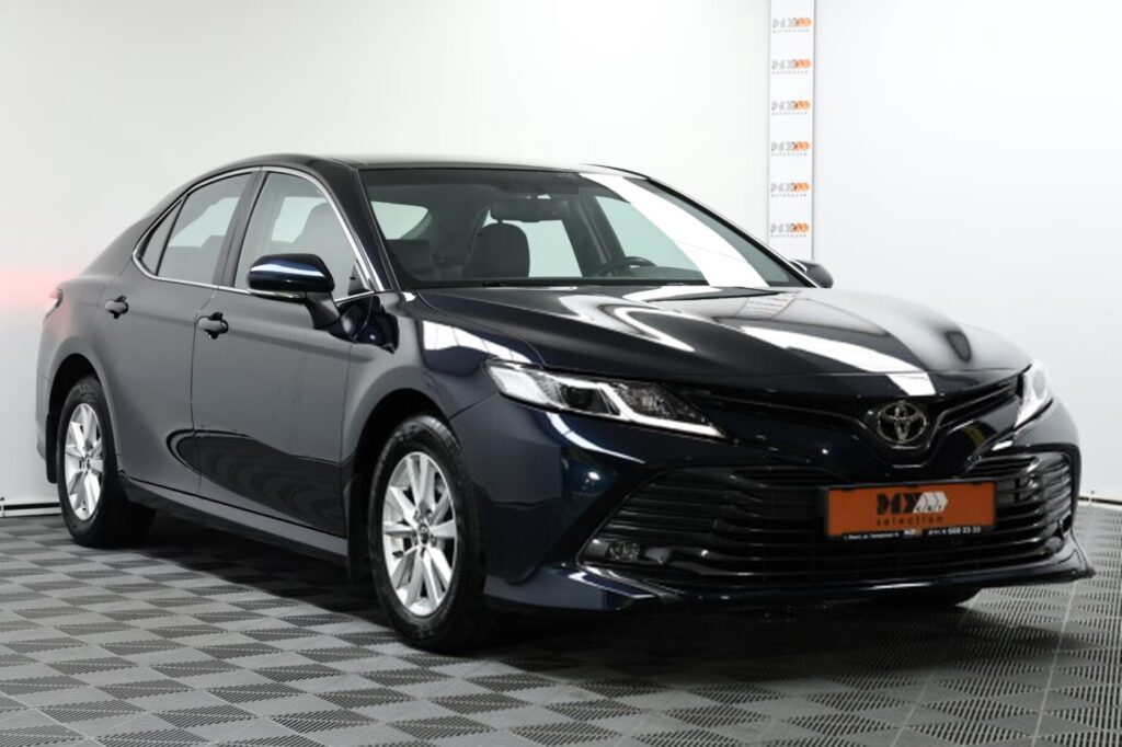 Toyota Camry XV70