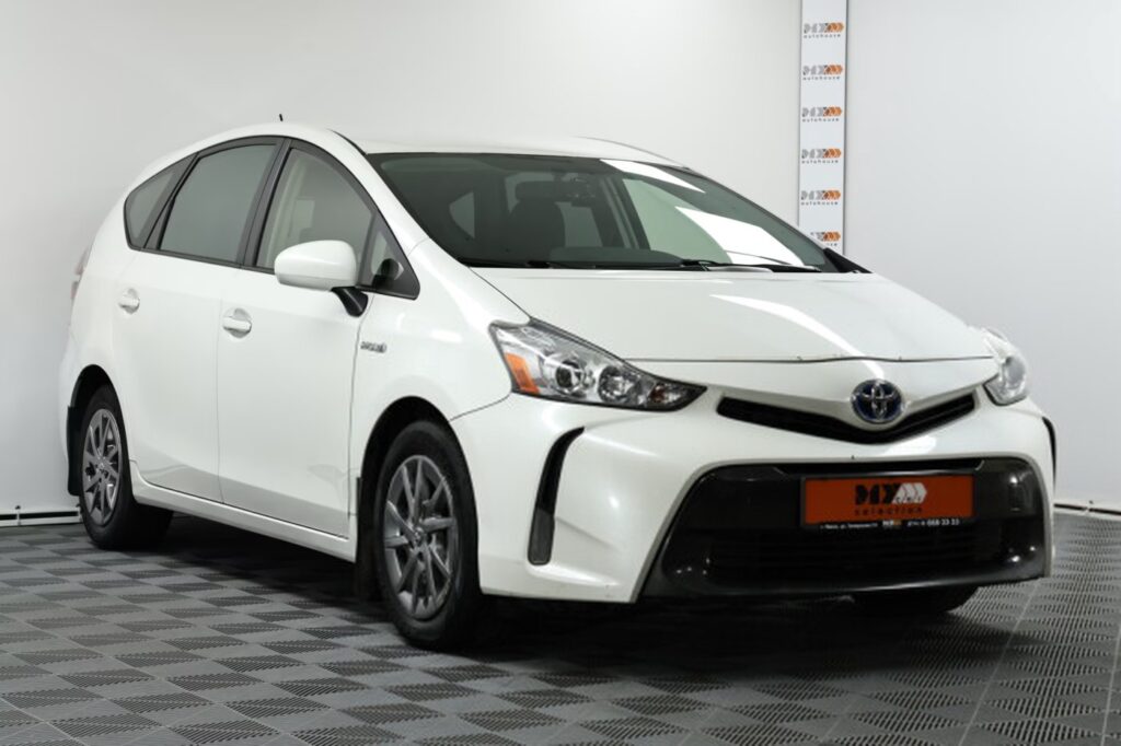 Toyota Prius V(+) ZVW40/41 · Рестайлинг