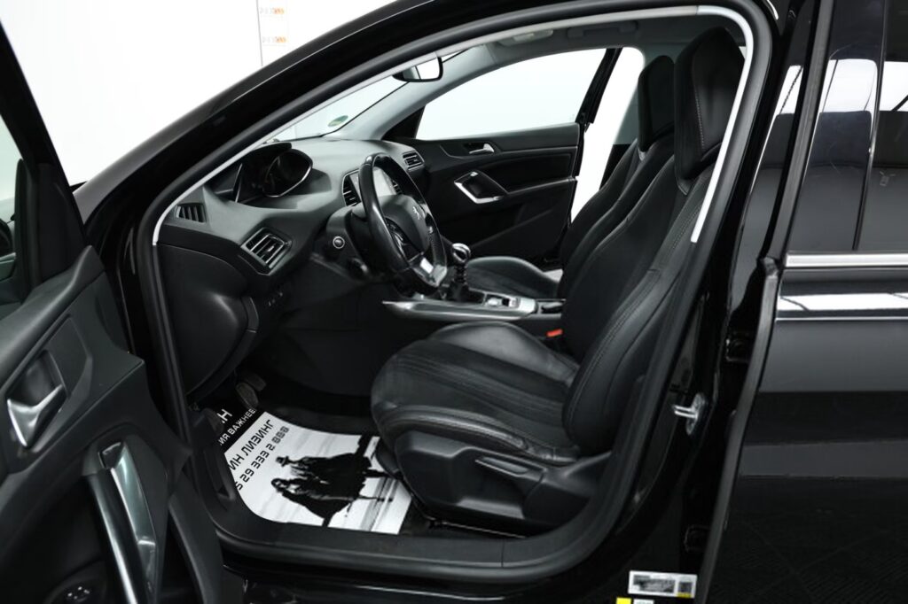 Peugeot 308 T9