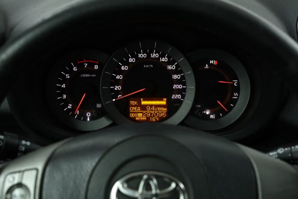 Toyota RAV4 III (XA30)
