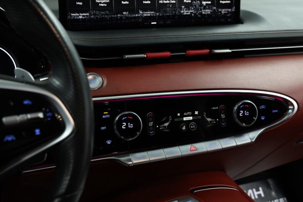 Genesis gv70 I