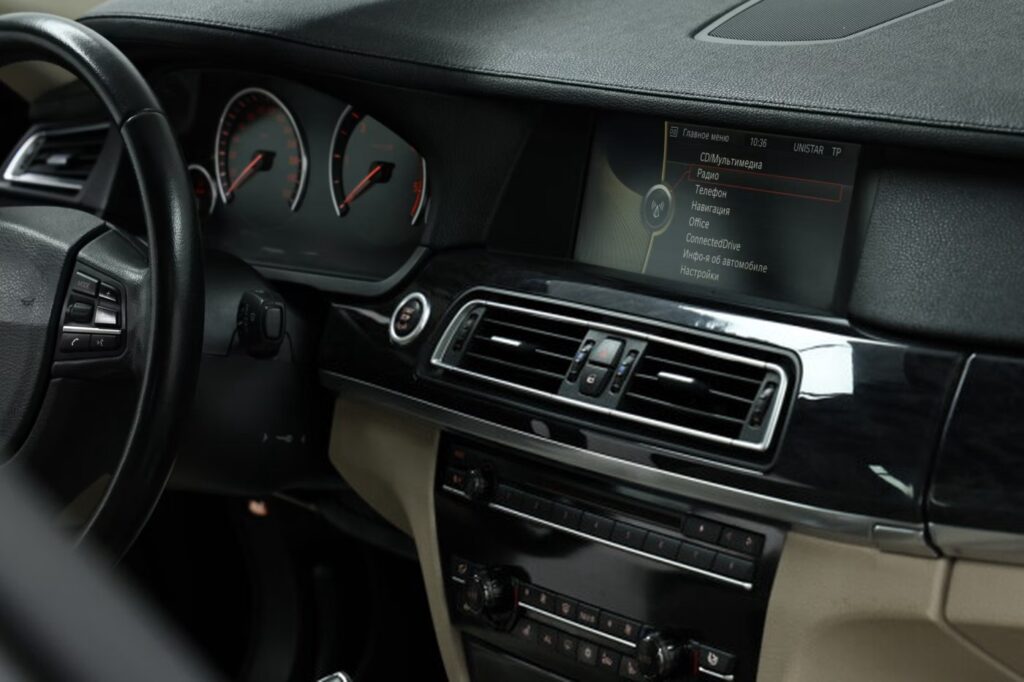 BMW 7 серия F01, F04