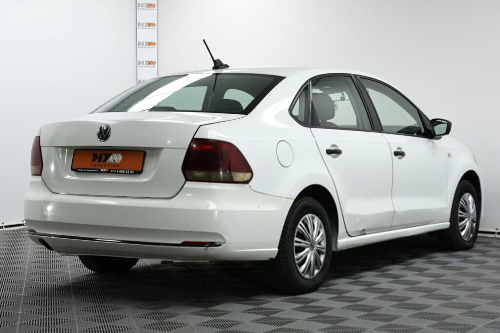 Volkswagen Polo Sedan I · Рестайлинг