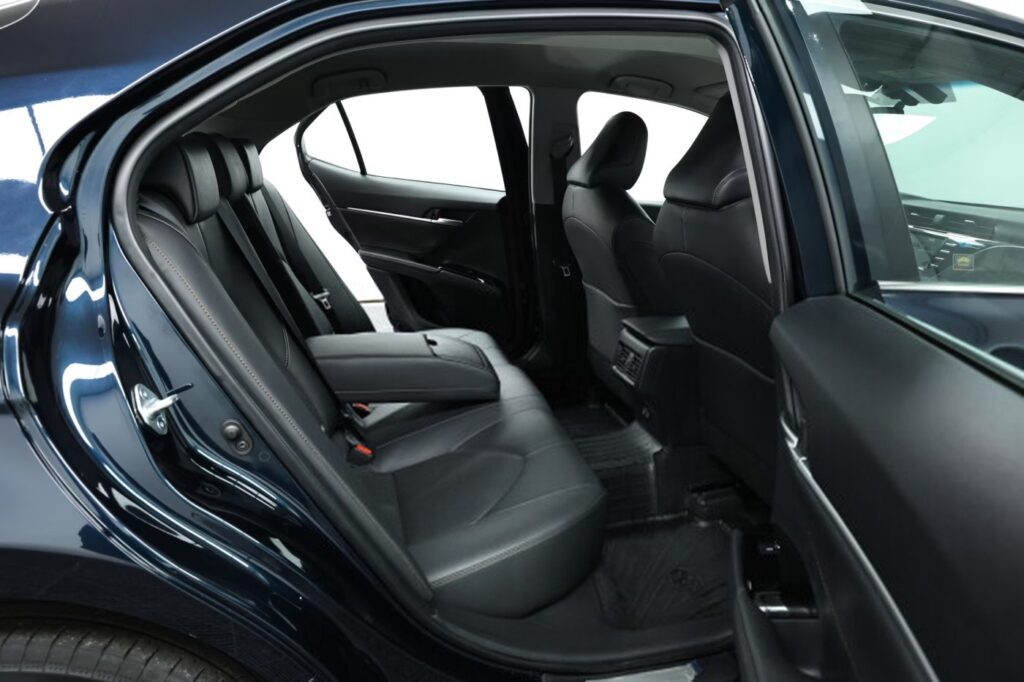 Toyota Camry XV70
