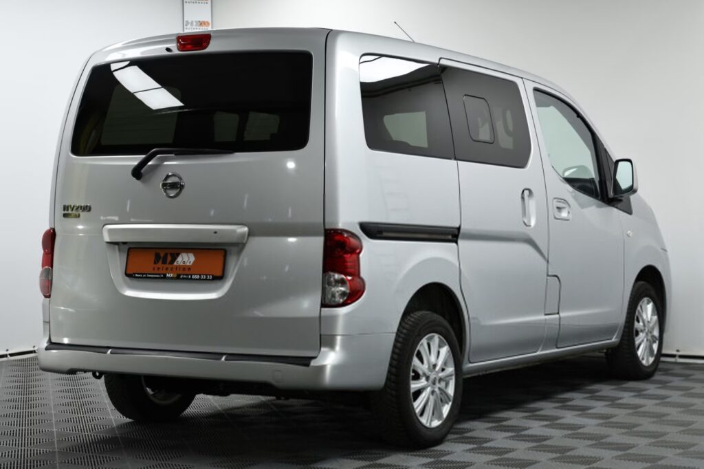 Nissan NV200 I