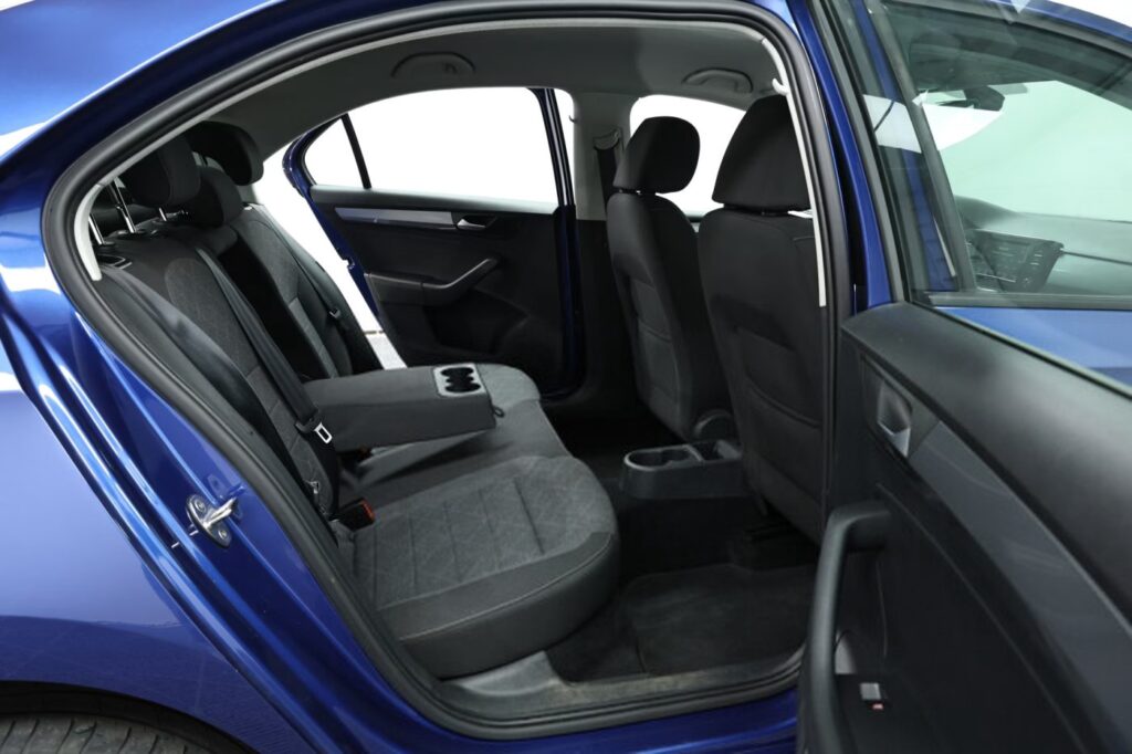 Volkswagen Polo Sedan II