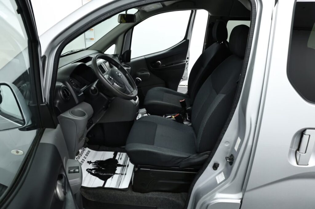 Nissan NV200 I