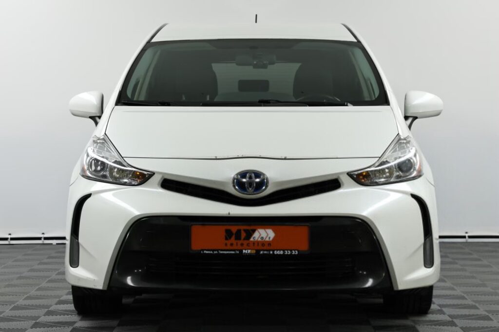 Toyota Prius V(+) ZVW40/41 · Рестайлинг