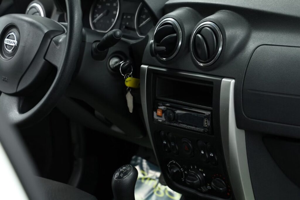 Nissan Almera III (G15)